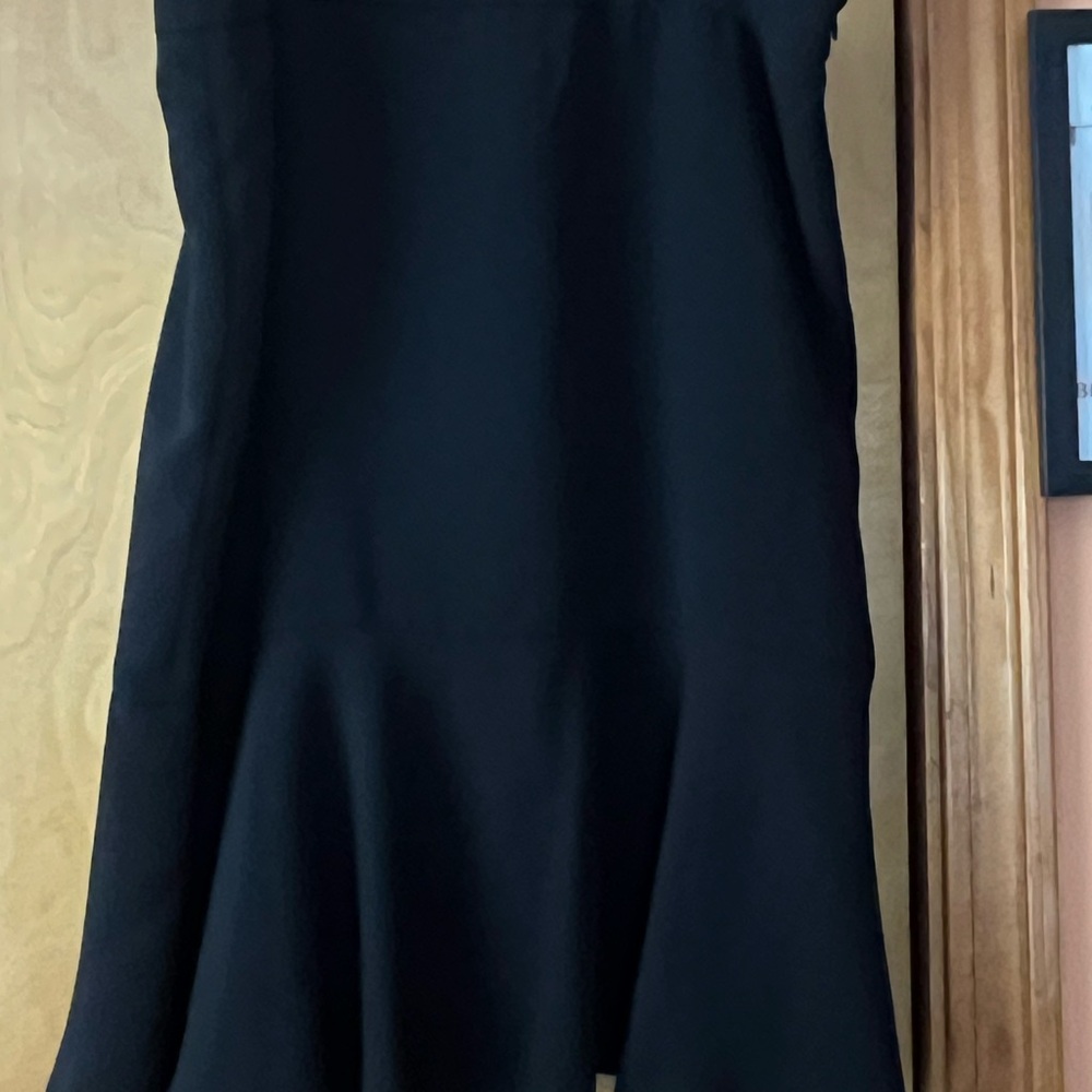 Kasper Classic Black A-Line Skirt Ruffle Flare hem.